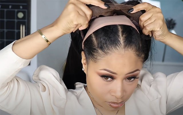 how to put on lace front wig